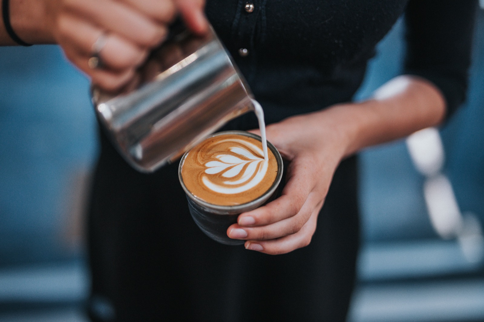 barista making a latte art